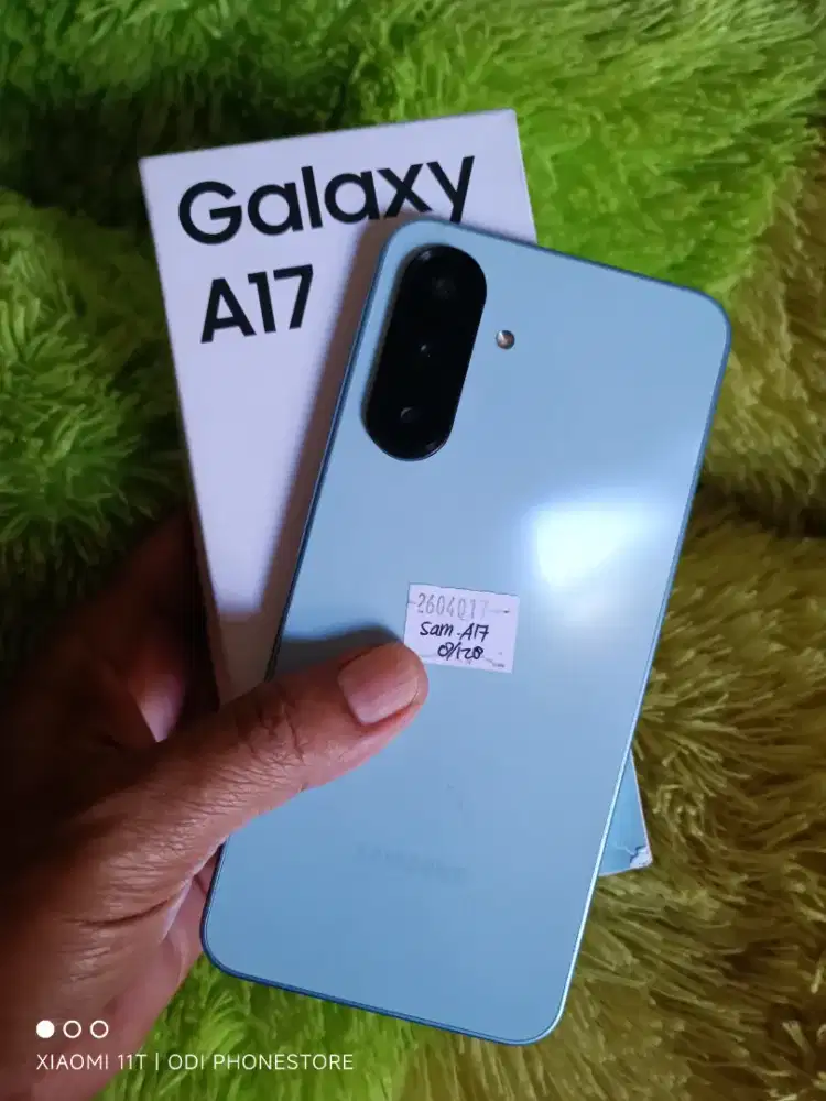 Samsung a17 8+8/128 mulus 98% dan lengkap semua bawaan aslinya
