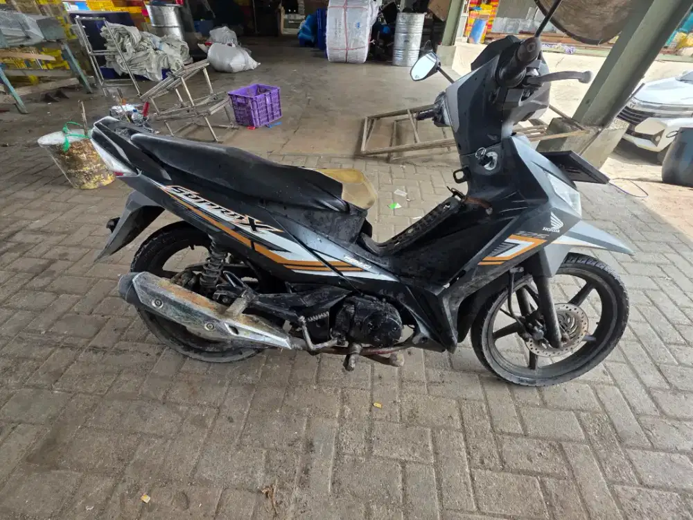 Kereta supra x 125