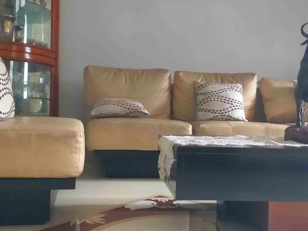 RUMAH BESAR SIAP HUNI BUAH BATU