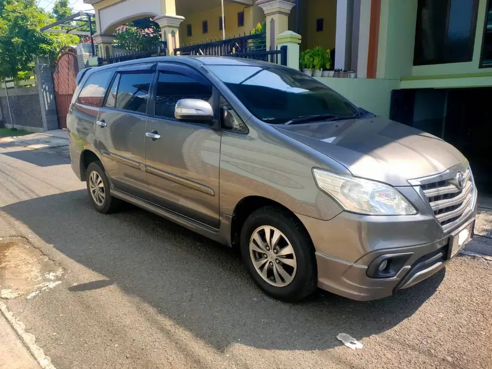 DIJUAL KIJANG INNOVA 2013 AKHIR (PEMAKAIAN 2014) TYPE G LUXURY