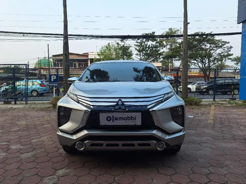 LOW DP Mitsubishi Xpander 1.5 Ultimate Bensin-AT 2019 AAC