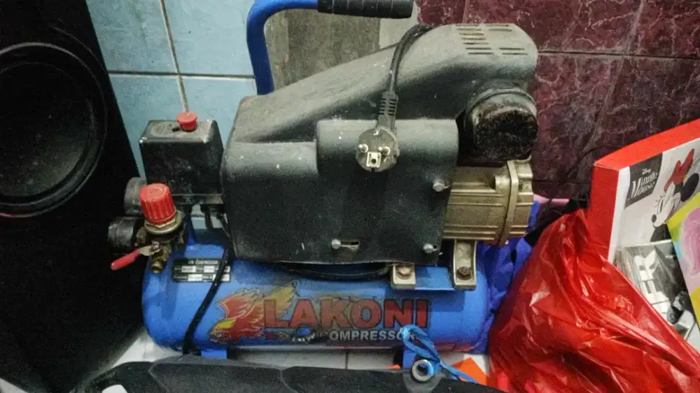 Compressor lakoni