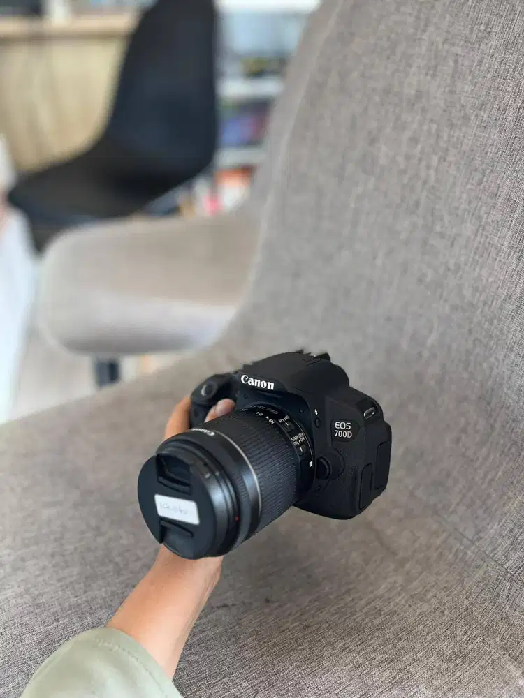 KAMERA CANON 700D + KIT