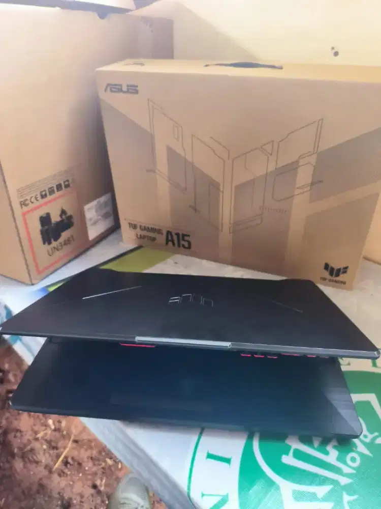 Asus Tuf A15 FA506N 
Ryzen 5 7535HS ,ram 8 GB,SSD 512, RTX 2050