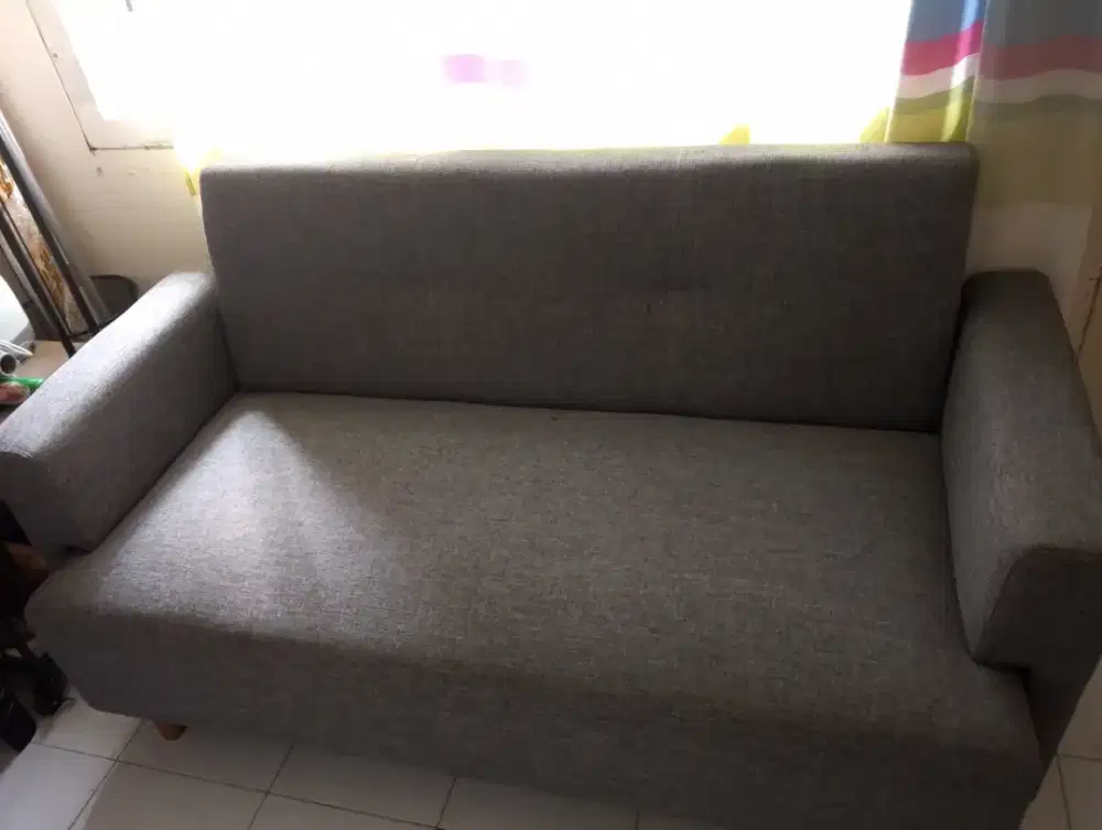 Sofa ruang tamu