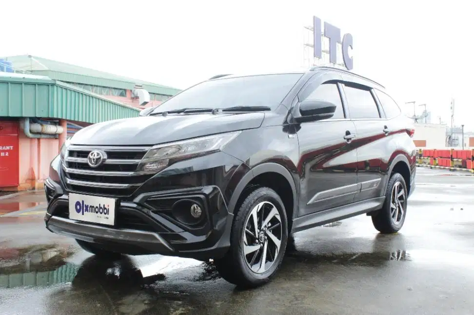 CASH TEMPO!* 0% Bunga Toyota Rush 1.5 GR Sport Bensin-AT Hitam 2023