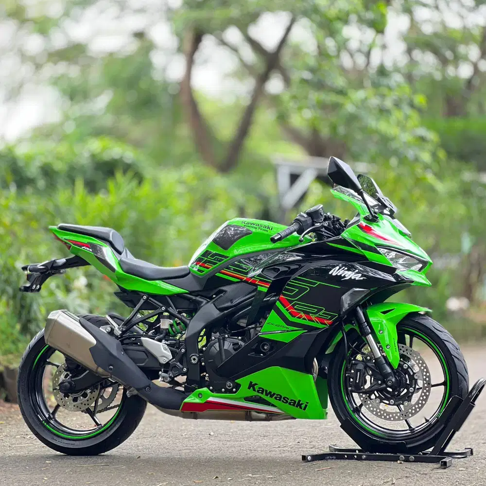 KAWASAKI ZX25RR ABS QS KRT 2023 HIJAU KM 1K PAJAK HIDUP SIAP TOURING