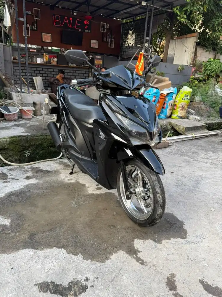 HONDA VARIO 125 KZR 2012 PAJAK HIDUP