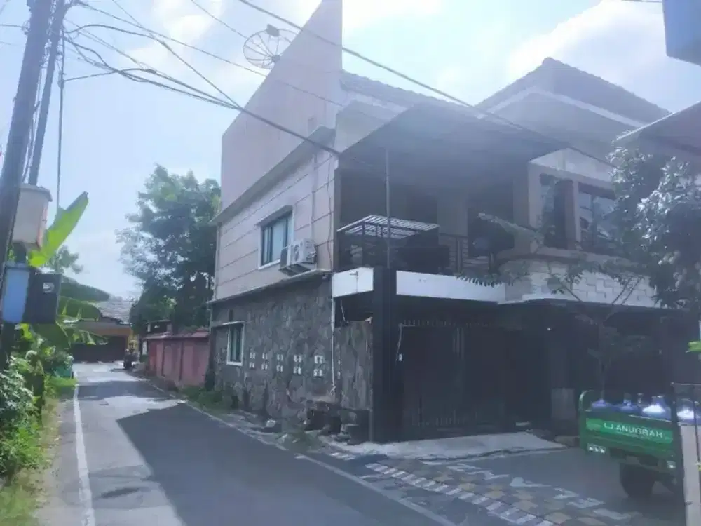 Rumah Siap Huni Semolowaru dekat Raya MERR