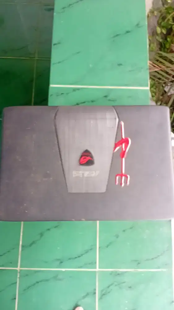 ASUS   ROG17  SSD  500GIGA RAM16