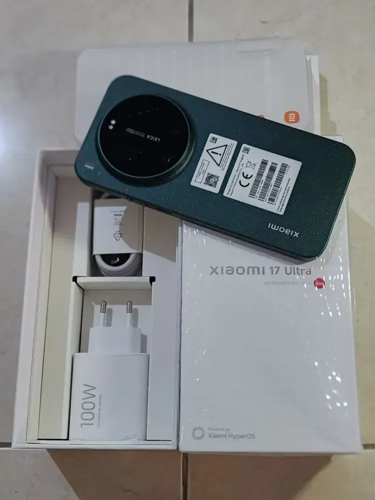 Xiaomi 17 Ultra 5G 16/512Gb, warna Hijau TAM, kondisi 100% Mulus
