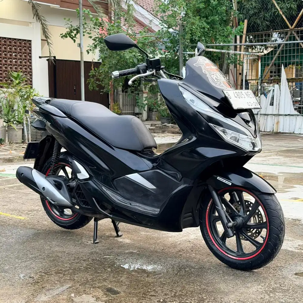 HONDA PCX 2018 CBS KEYLESS KOTA BEKASI TERMURAH