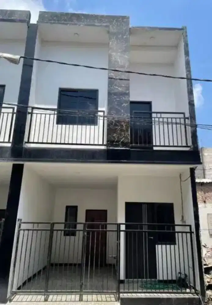 Rumah Baru Bronggalan dekat Unair Kalijudan Ploso Timur Kalikepiting