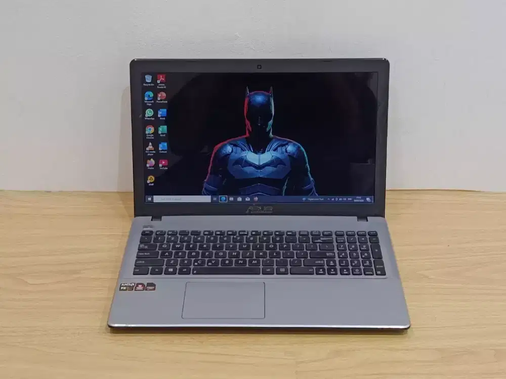 ASUS X550ZE  Processor AMD FX-7600P Radeon R7 RAM 8GB HDD 1000GB