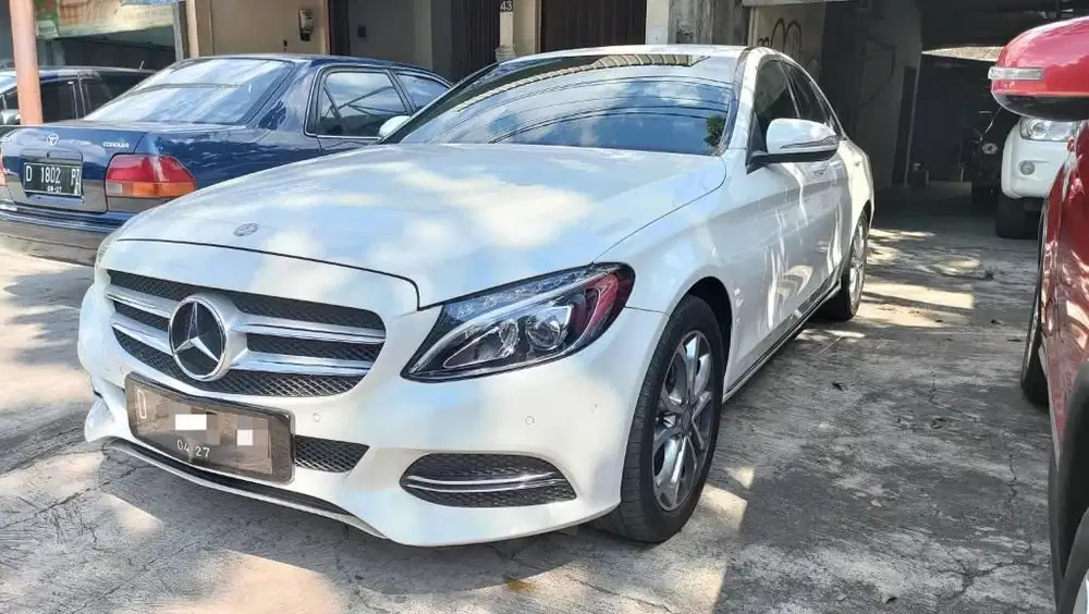 Mercedes Benz C200 Avantgarde 2014 Km rendah Orisinil
