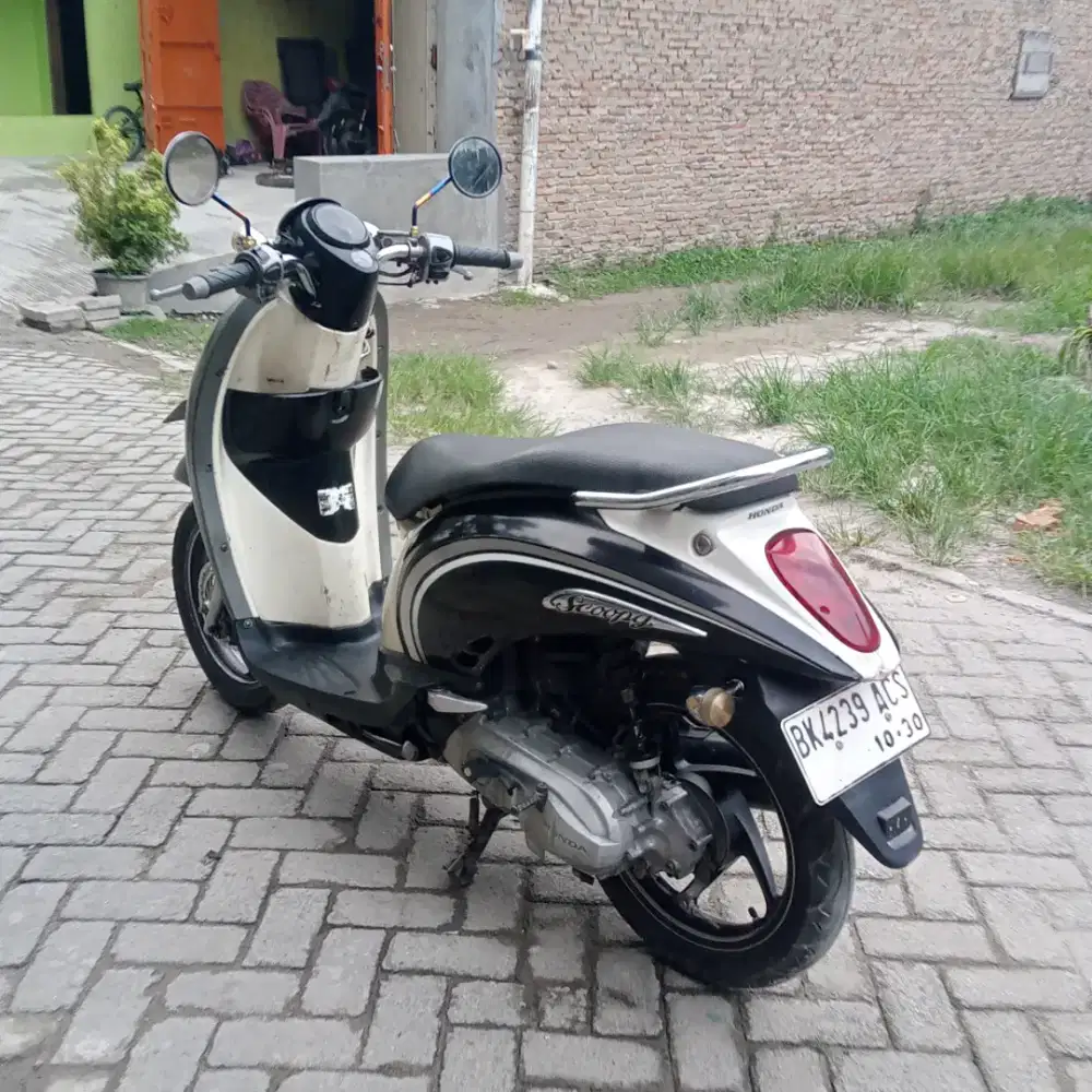 Honda Scoopy karbu 2011 ss lengkap
