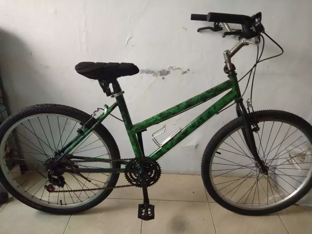 Sepeda mtb polygon UK 26