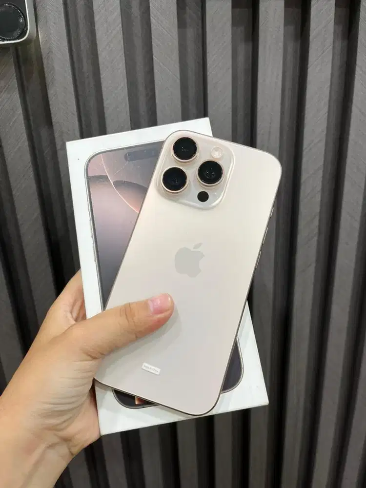 iPhone 16 Pro 128 Gb iBox