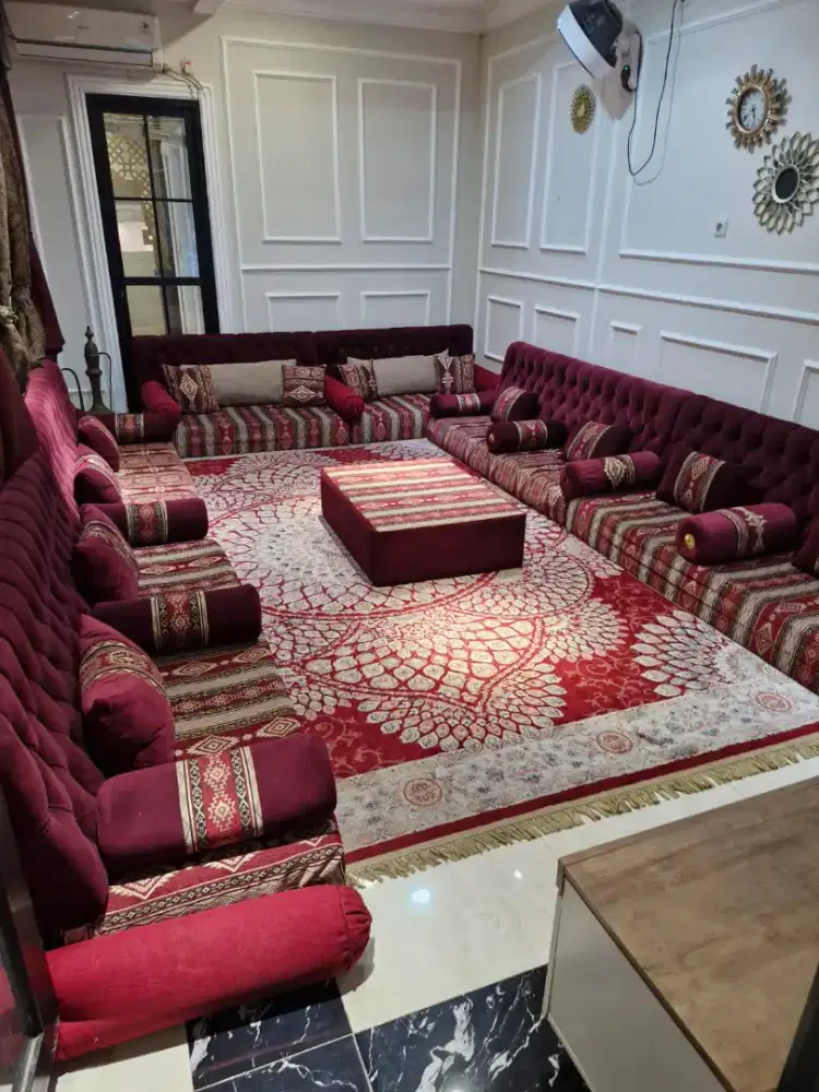 Sofa lesehan motif arab