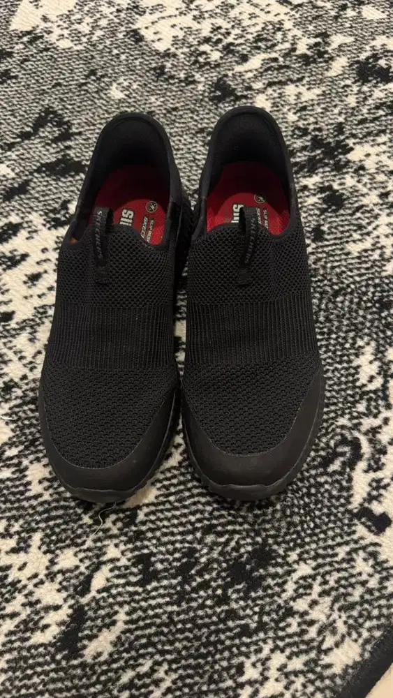 Skechers Slip on size 37