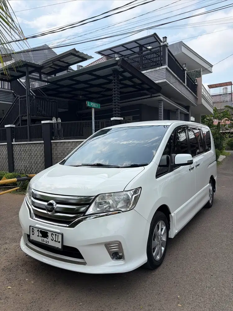Nissan Serena 2014 Bensin