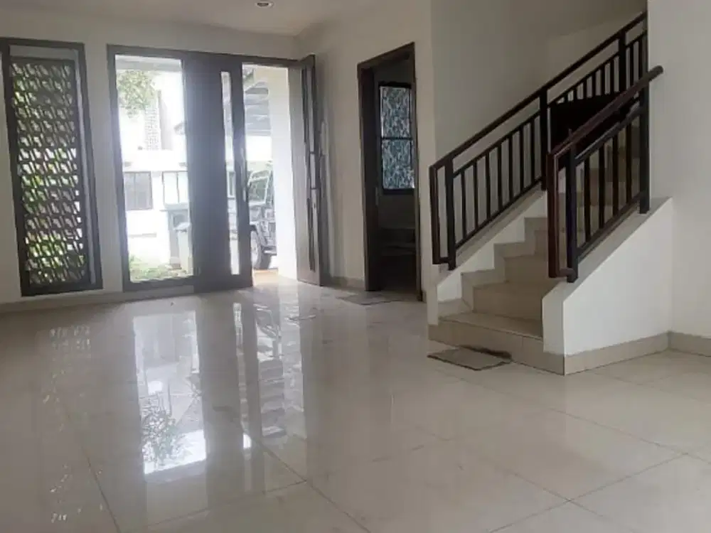 untuk disewa rumah siap hhuni ada di summarecon bandung