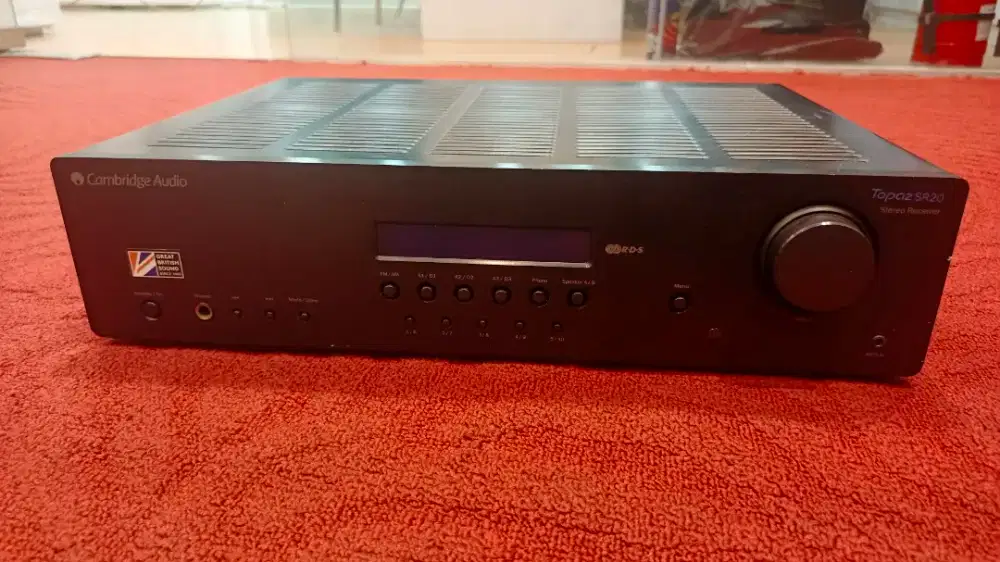 Integrated amplifier HI Fi Cambridge SR20