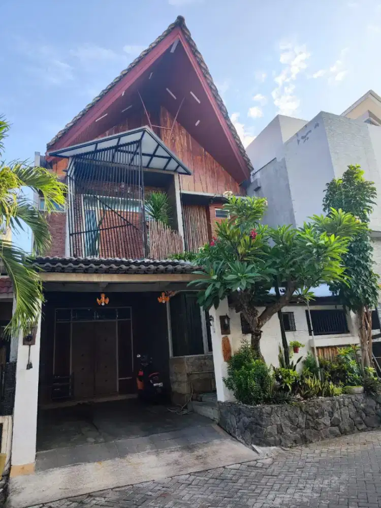 Dijual Murah Rumah Palm Spring Regency Jambangan