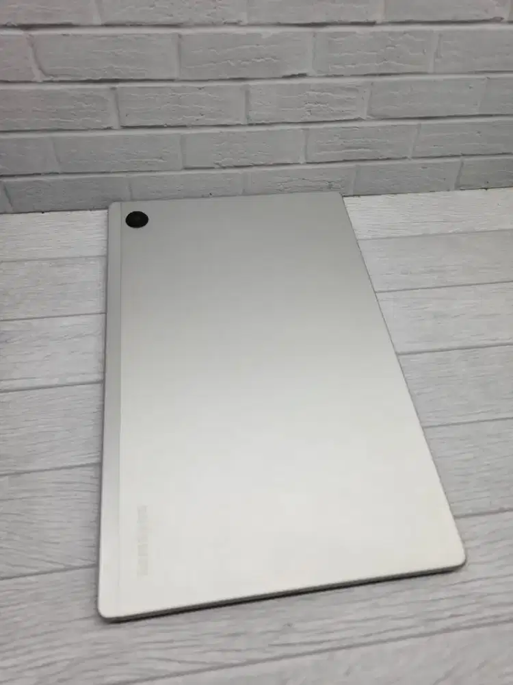 Samsung a8 4/128 bisa kartu