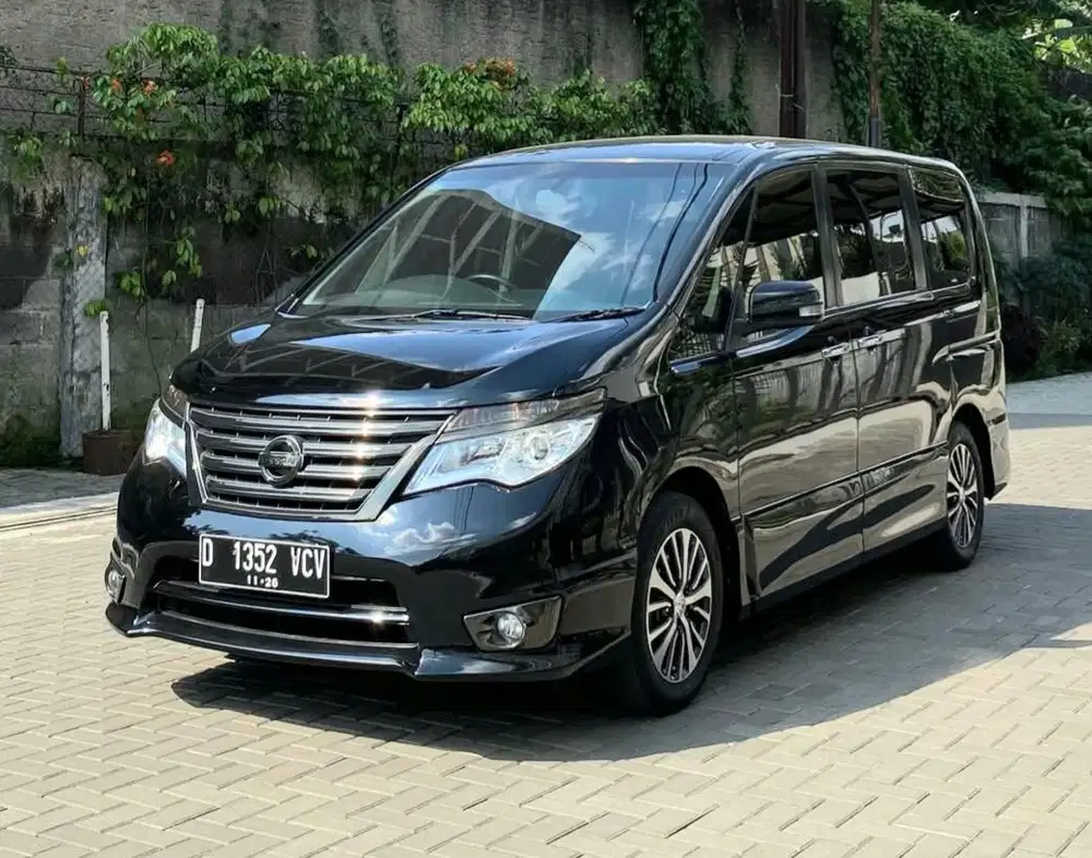Nissan New SERENA HWS 2.0 AT 2016 LowKM 43rb RECORD NISSAN BANDUNG