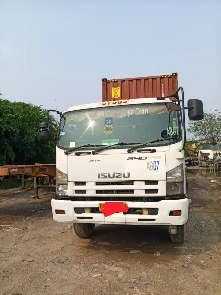 Isuzu Giga 240 PS tahun 2018