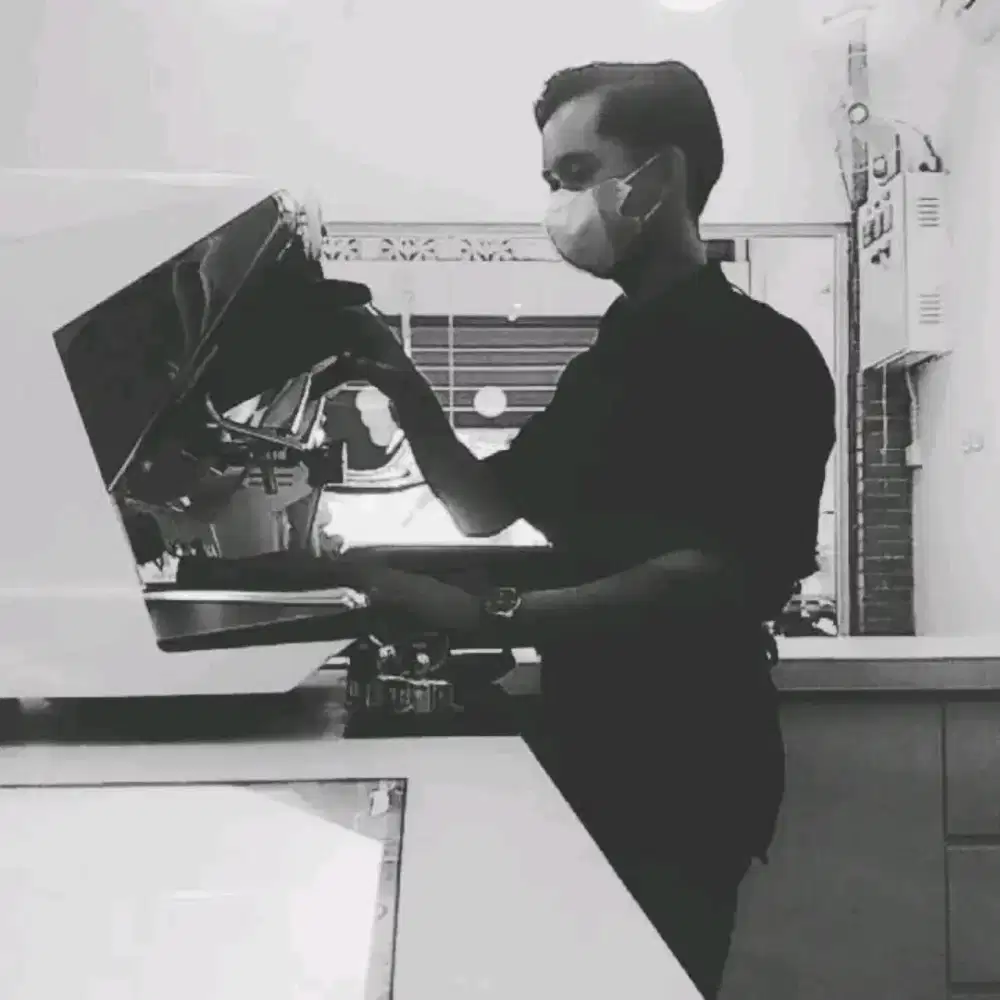 Butuh Pekerjaan , Untuk posisi Barista