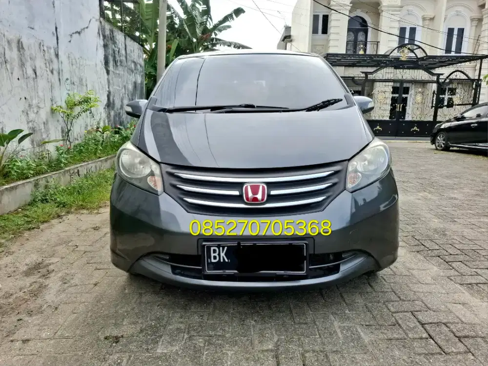 Dp 15jt Honda Freed PSD E AT Matic Abu 2011