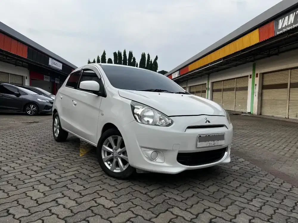 Mitsubishi Mirage GLS 1.2 AT 2015