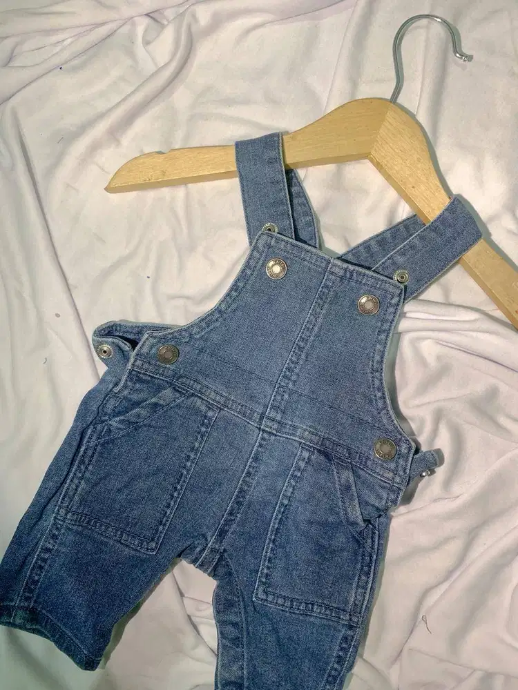 Jumpsuit Carter's (0-3 bulan)