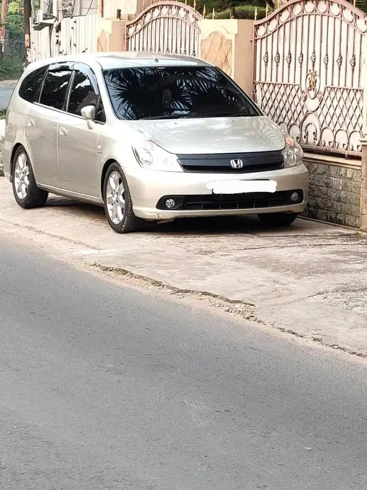 Jual Honda Stream 2004