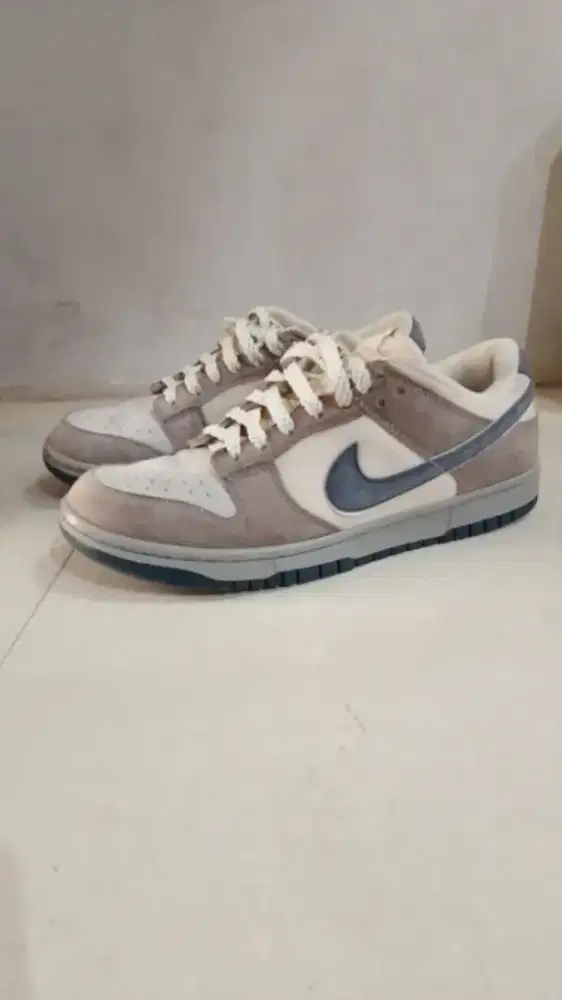 Sepatu nike scond