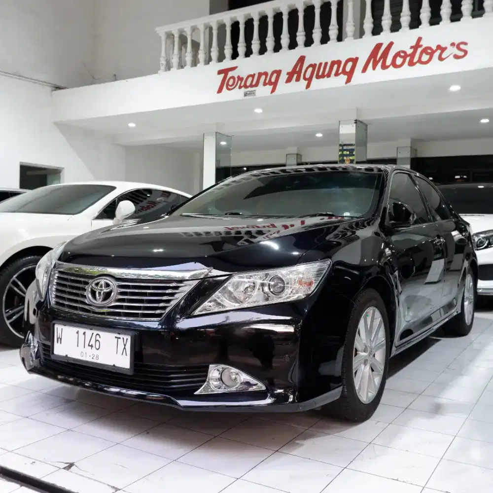 Toyota Camry 2.4V Th 2012 Km 40rb Antikk