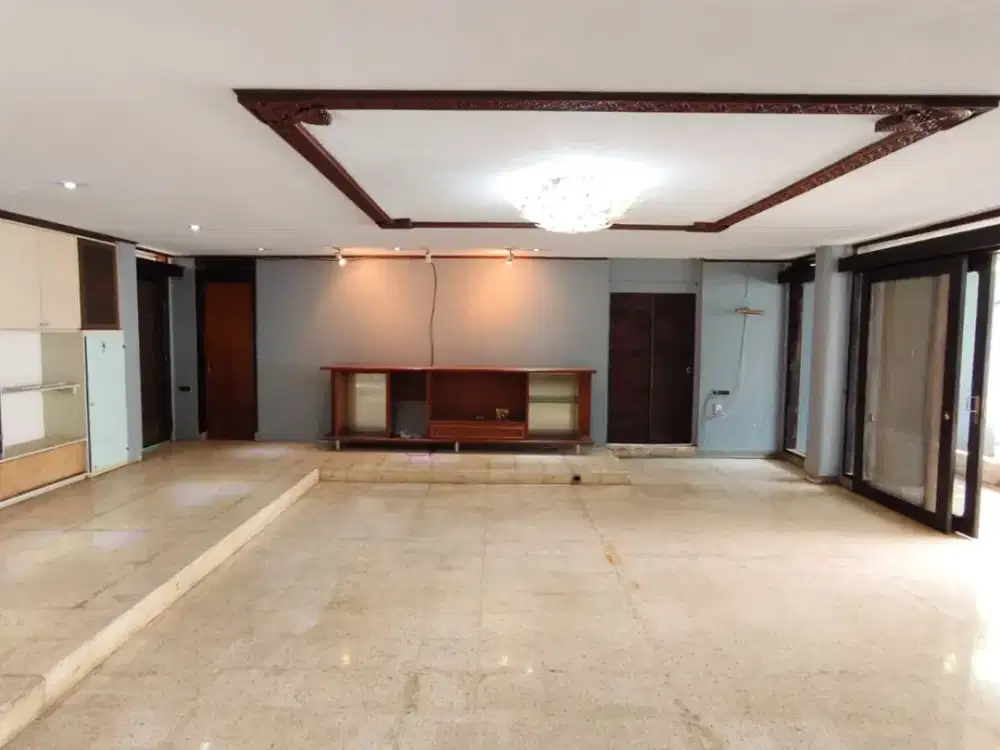 Dijual Rumah Tua Di Ancol Timur Akses Luas Lokasi Strategis