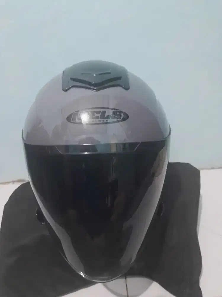 Helm NIels Azzura