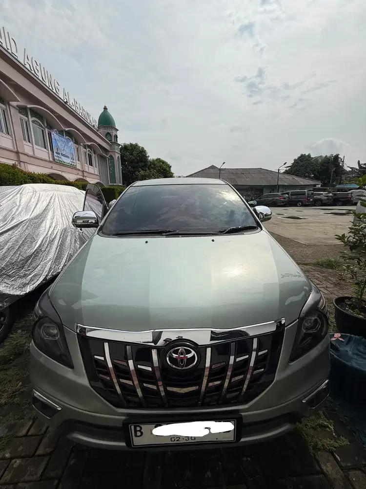 Toyota Kijang Innova 2005 Bensin