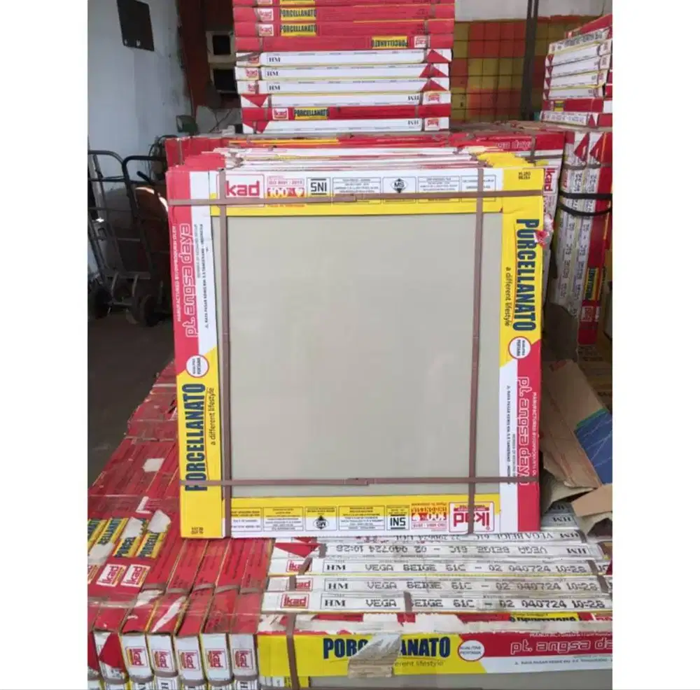 GRANIT LANTAI CREAM POLOS: MURAH & BERKUALITAS