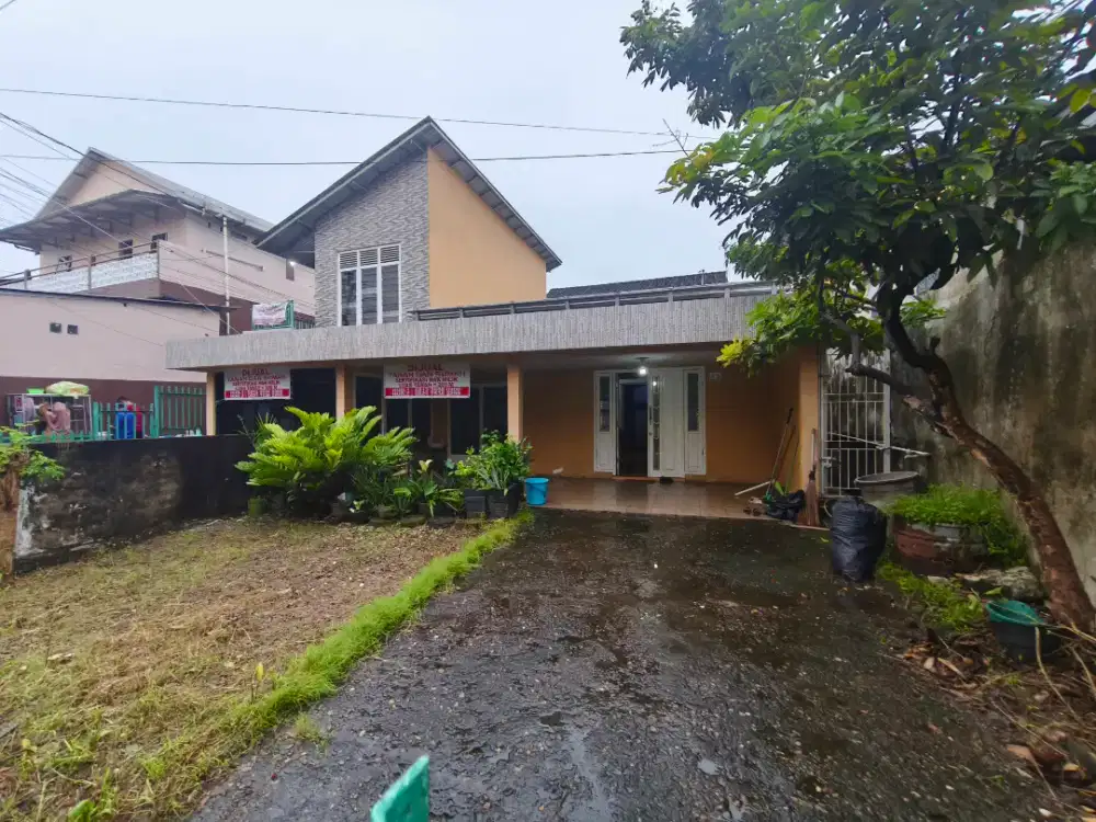 Rumah tinggal di lokasi sangat strategis