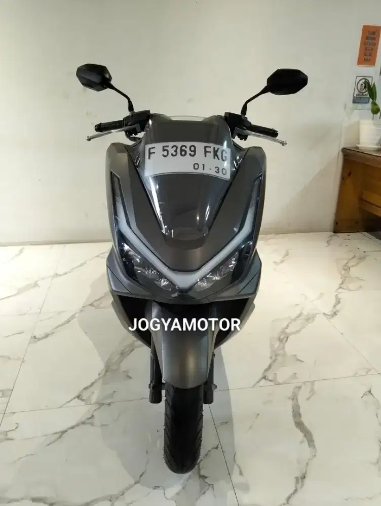 1 - HONDA PCX 160 ABS Tahun 2025