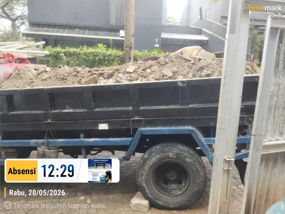 Jasa buang puing dan tanah