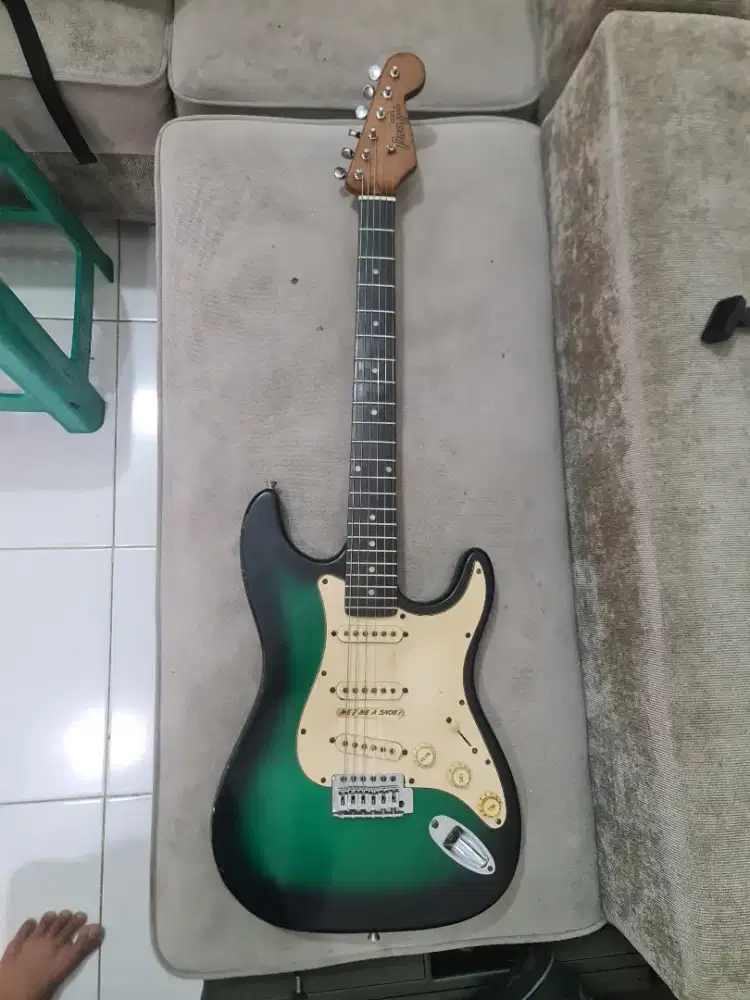 Gitar japan tahun 80 vintage merek profile