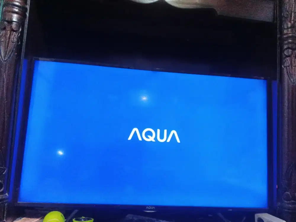 Dijual tv Aqua 42