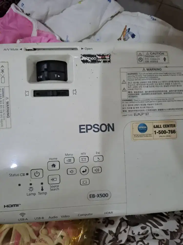 Proyektor Epson EB-X500