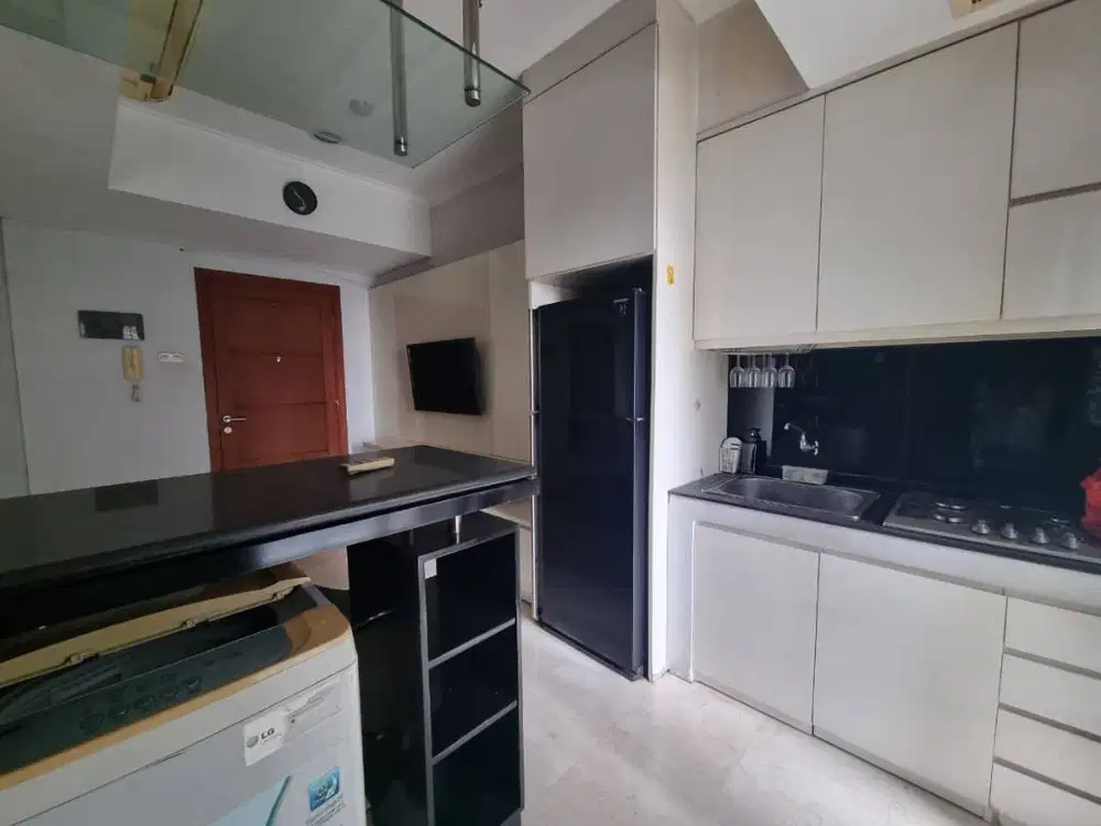 Dijual apartemen royal medit type 2 bed room furnished