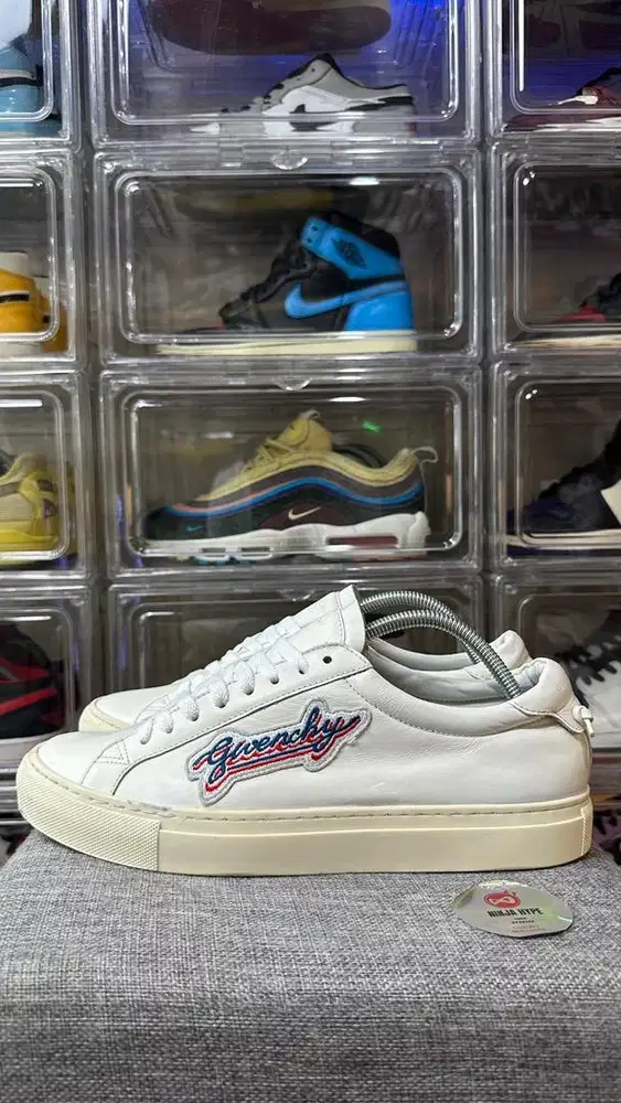 GIVENCHY URBAN STREET LEATHER SNEAKERS